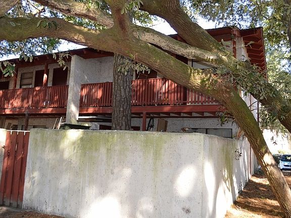 4th image of 400 William Hilton Pkwy APT 56