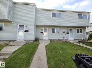 Dickinsfield Court, Edmonton, AB T5E 5V8