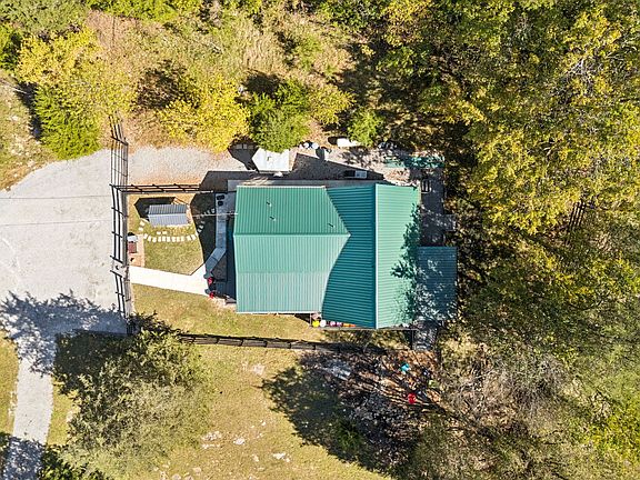 54th image of 2846 Fuller Hollow Rd