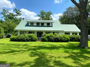 664 Main St, Enigma, GA 31749