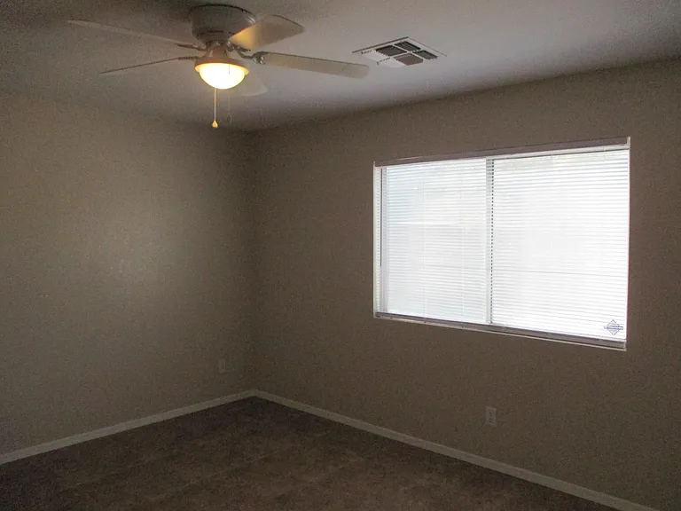 436 S 93rd Pl — Photo 3