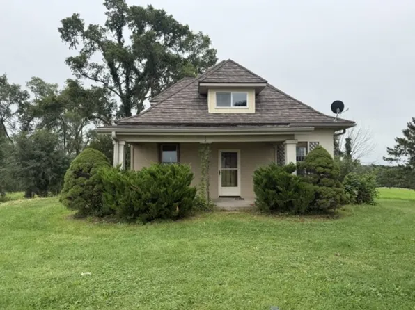 17935 167th Ave, Maquoketa, IA 52060