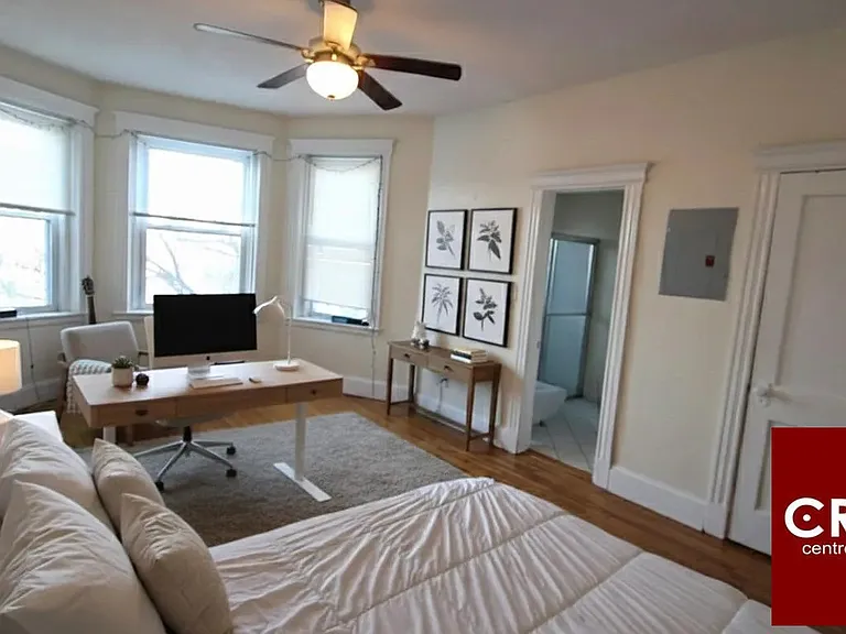 1330 Commonwealth Ave #17 — Photo 1
