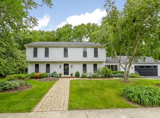 401 S Charles Ave, Naperville, IL