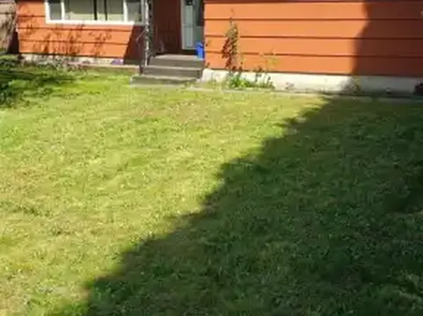 14271 88th Ave #1A, Surrey, BC V3W 3L8