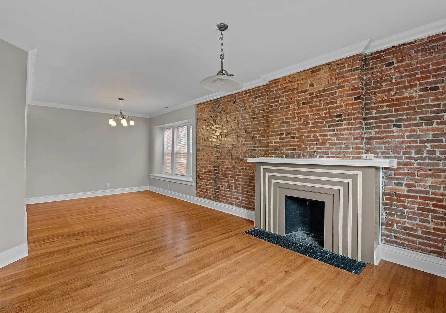 5783 McPherson Ave. — Photo 1