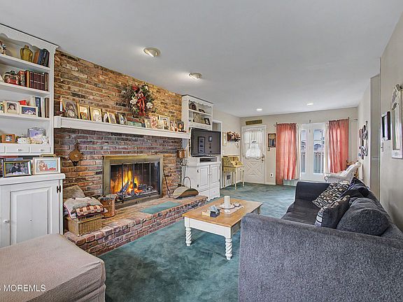 2nd image of 159 Berkeley Drive