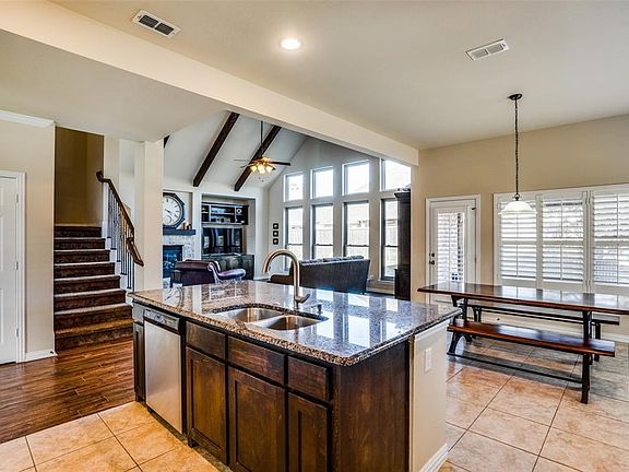5th image of 3010 Francesca Dr