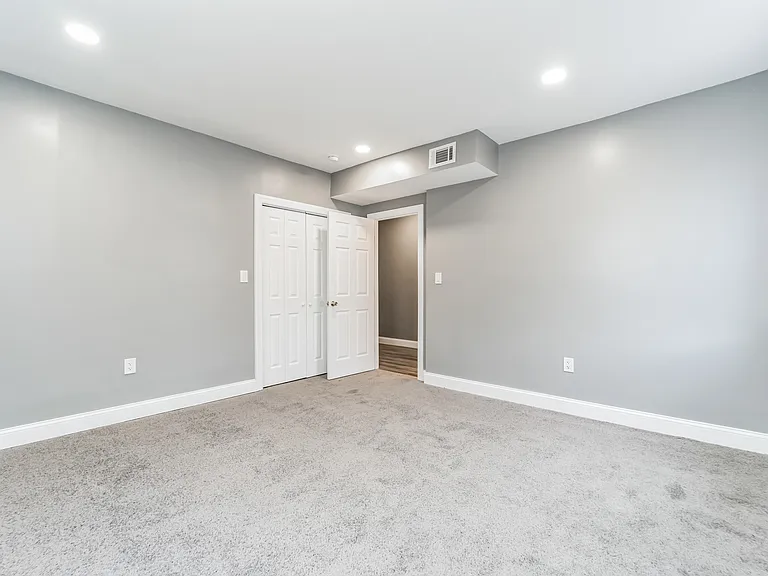 4806 Liberty Heights Ave — Photo 47