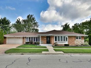 1958 Bristol Ave, Westchester, IL 60154