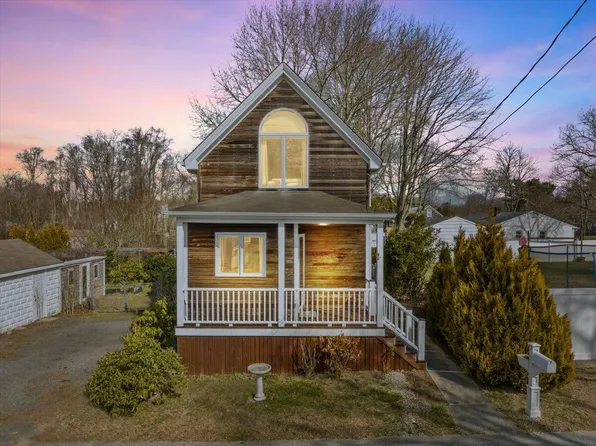246 McCabe Street, Dartmouth, MA 02748