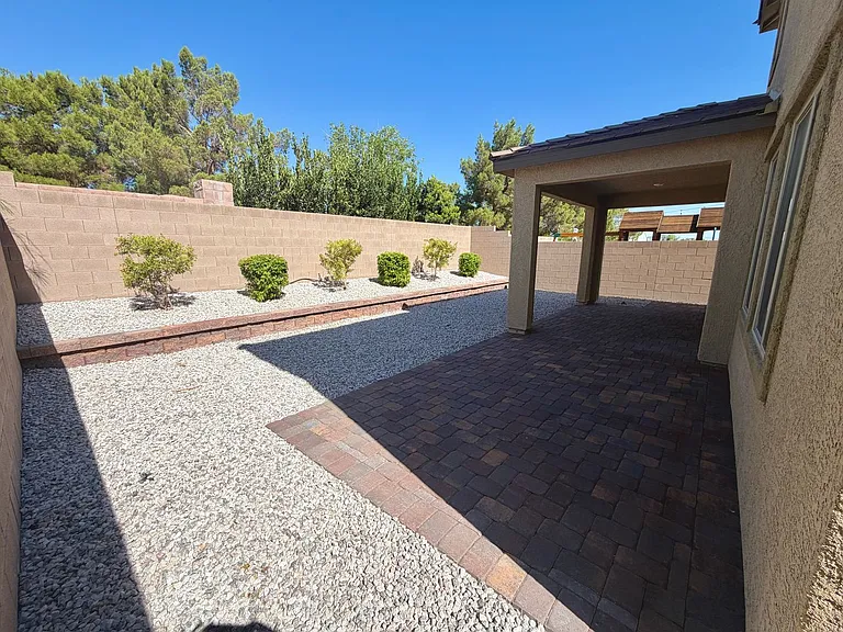 11377 Sonny Miller Ct — Photo 37