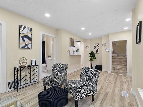 3rd image of 4308 North 65th STREET