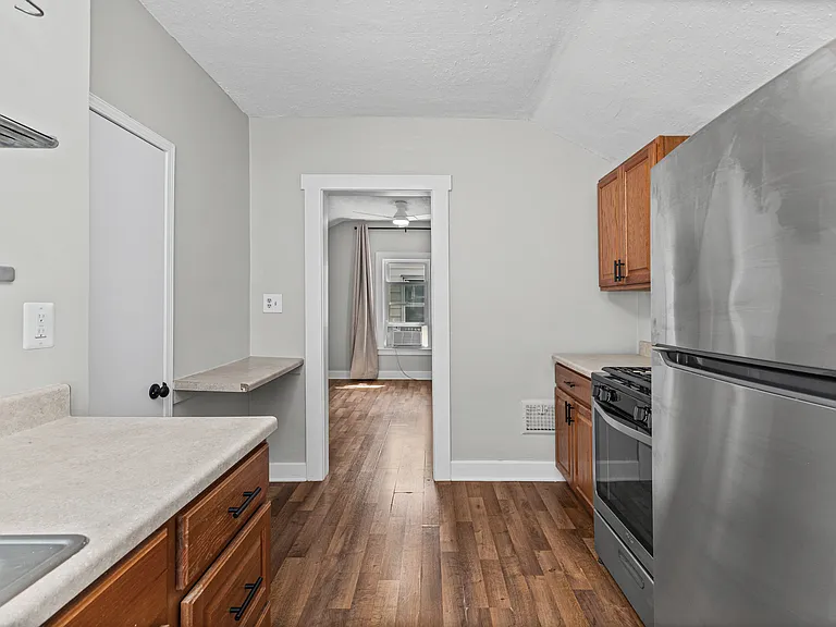 340 E Troy St #B — Photo 5