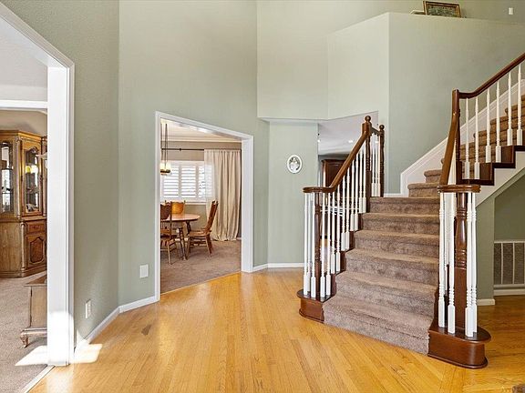 5th image of 2565 Bertella Rd
