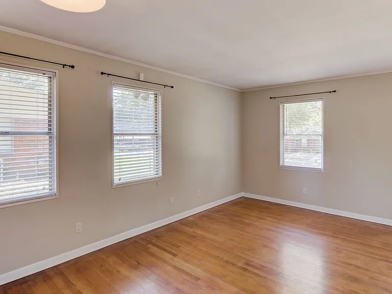 4966 Verne Rd — Photo 6