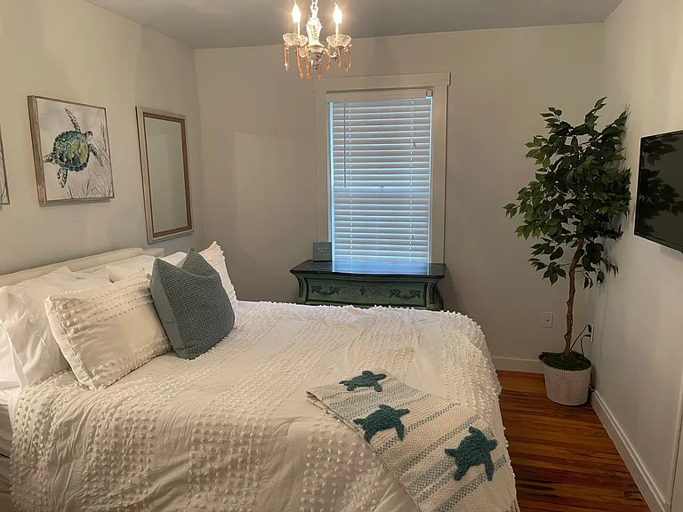 319 Venetian Dr — Photo 14