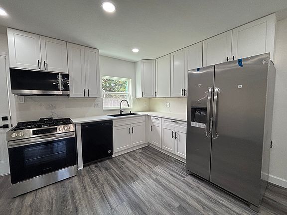 5th image of 1825 Dudley St