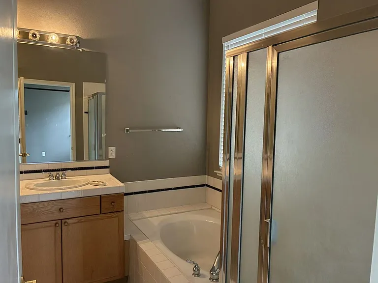 1497 Wessex Cir — Photo 9