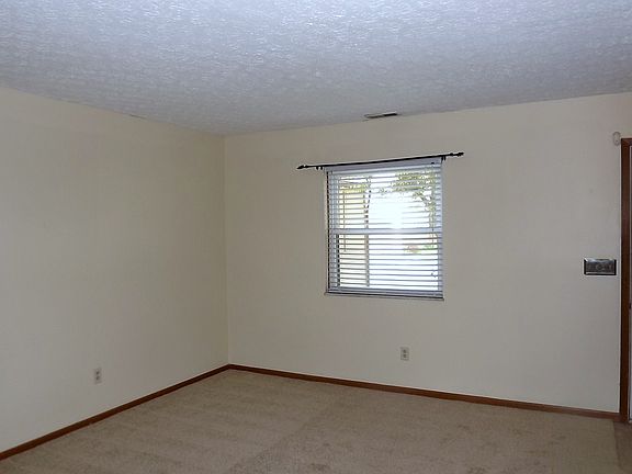 3rd image of 677 Alta View Ct