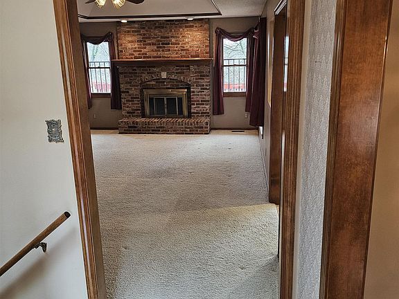 5th image of 3556 SW Summerwood Rd