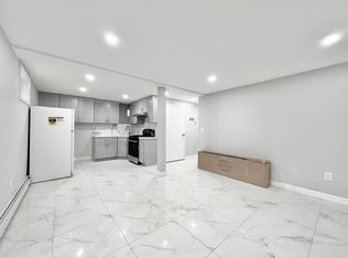 20300 27th Ave, Bayside, NY 11360