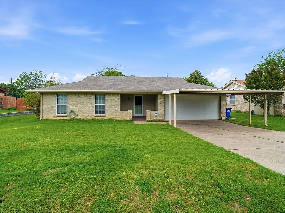 1st image of 148 Lilac Ln