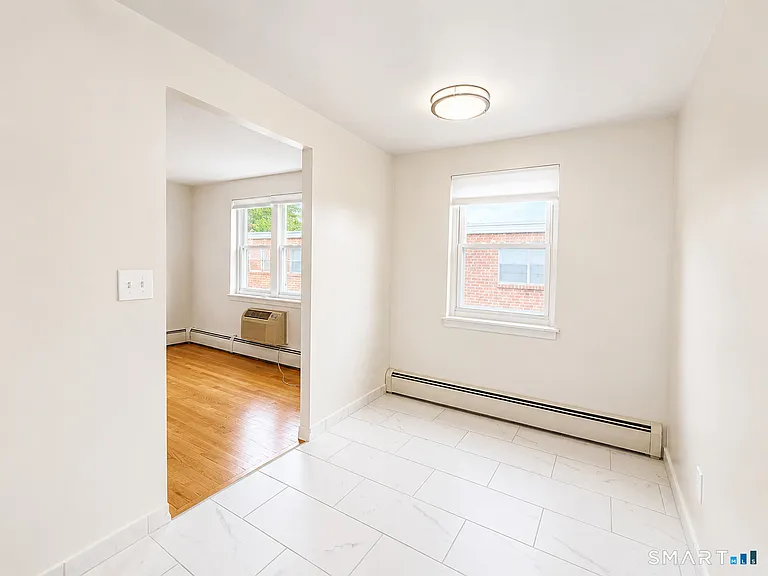 366 Park Rd #C-3 — Photo 2