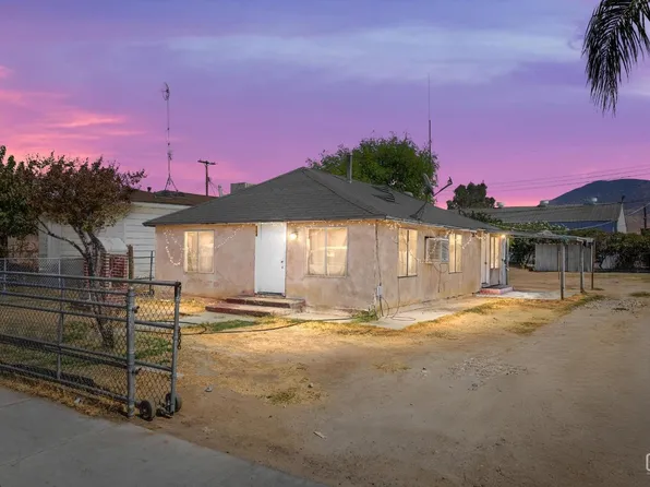 824 Stockton Ave, Arvin, CA 93203