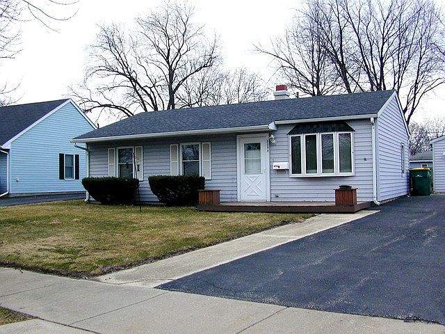 2nd image of 2308 Orchard Ln