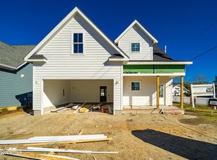 100 Live Oak Cmns, Beaufort, NC 28516