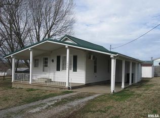 1008 Locust St, Vienna, IL 62995