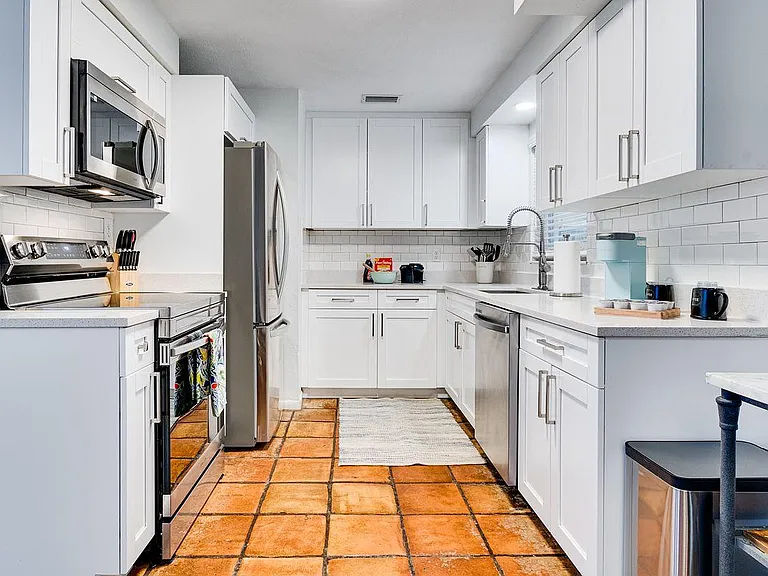 2490 Spokane Ave E — Photo 6