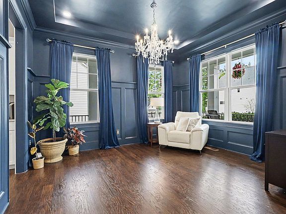5th image of 301 Harmony Creek Pl