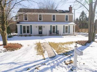 1577 Old Dominion Dr, Rochester Hills, MI 48306