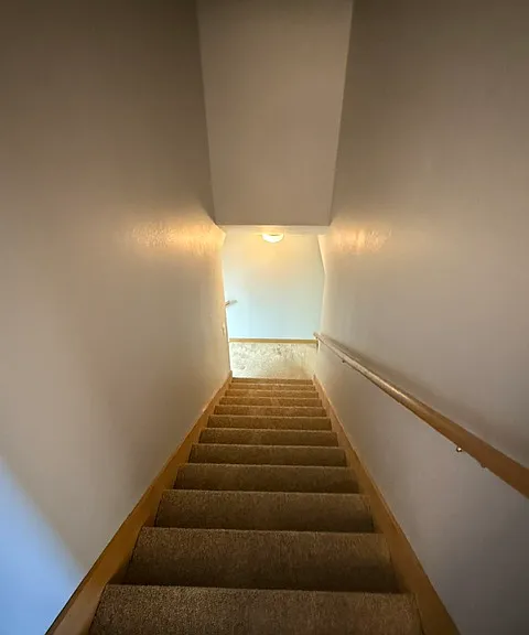 2254 Wellington Dr — Photo 17