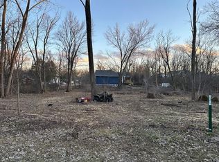 7095 Bay Rd, Delavan, WI 53115