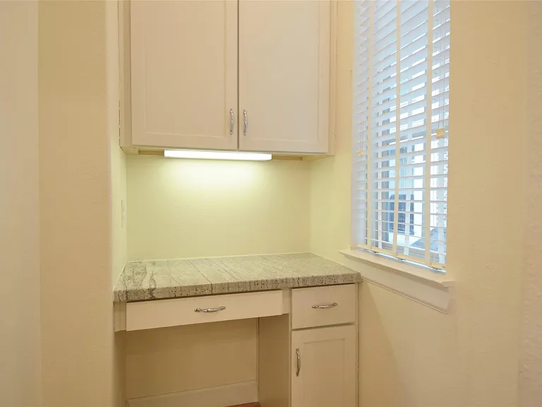 3408 La Branch St #B — Photo 14