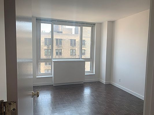 2nd image of 1 Irving Pl APT G14e