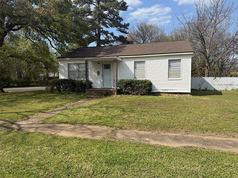 1st image of 301 Boyd Loop