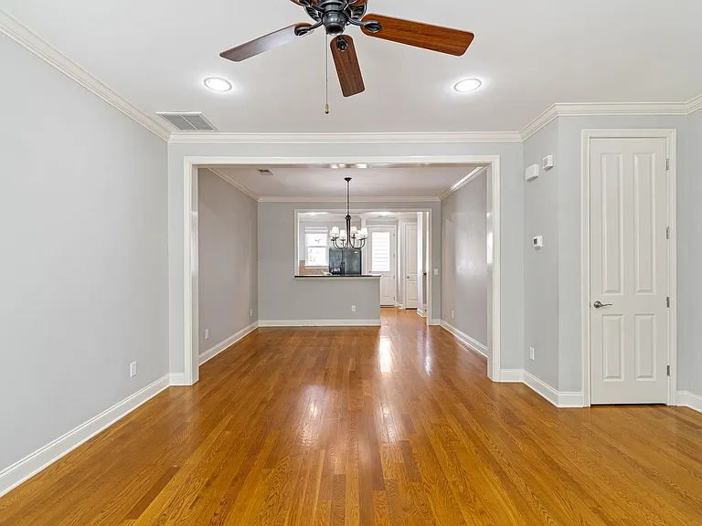 318 Byron Way — Photo 8