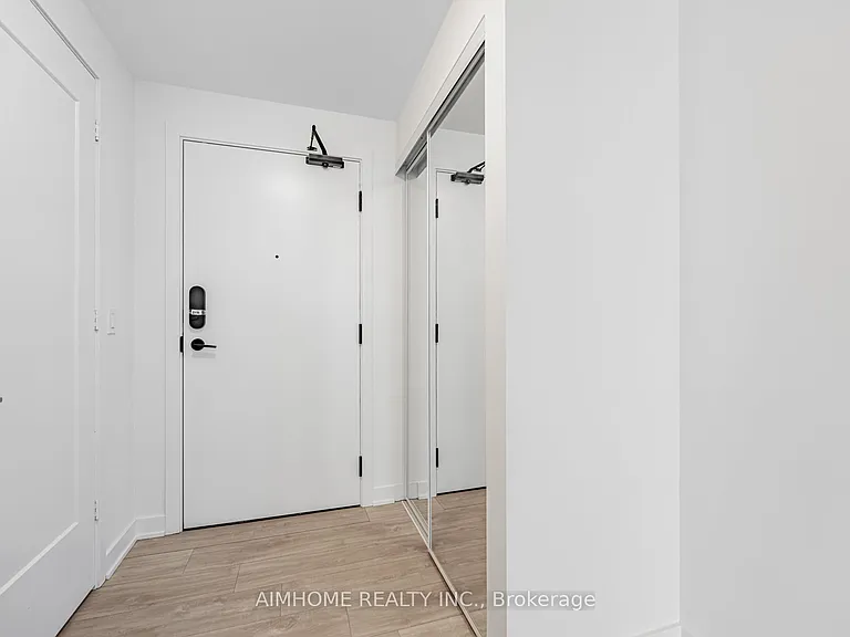 70 Princess St #2116 — Photo 2