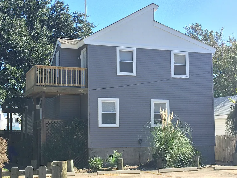 Balcony and parking