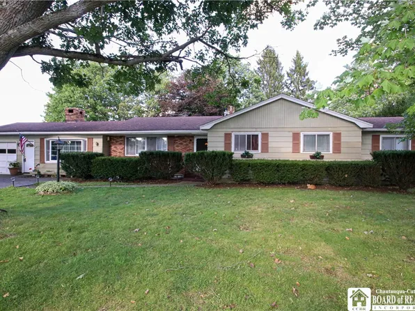 7 Everett St, Frewsburg, NY 14738