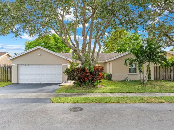 9548 NW 53rd St, Sunrise, FL 33351
