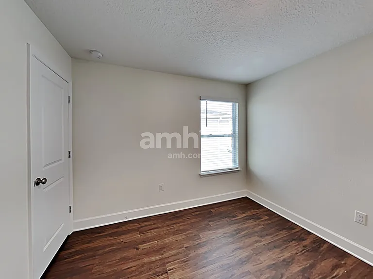 2128 Saffron Walden Dr — Photo 26