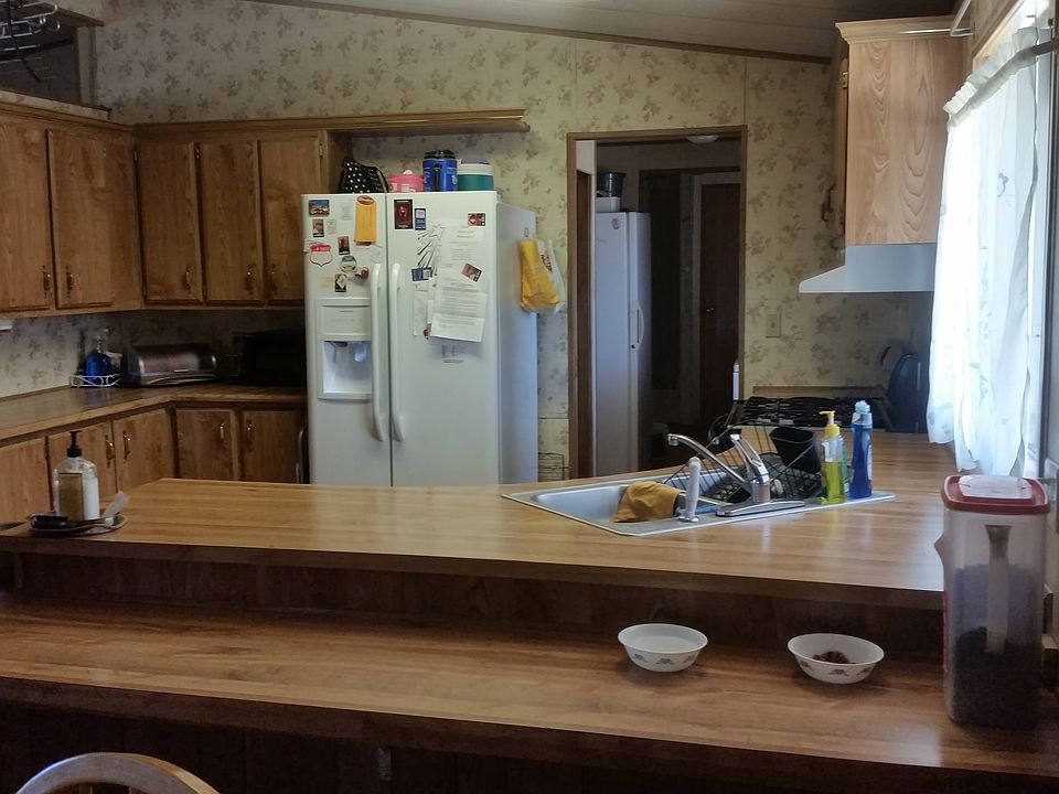 Cupboards with slide out shelves