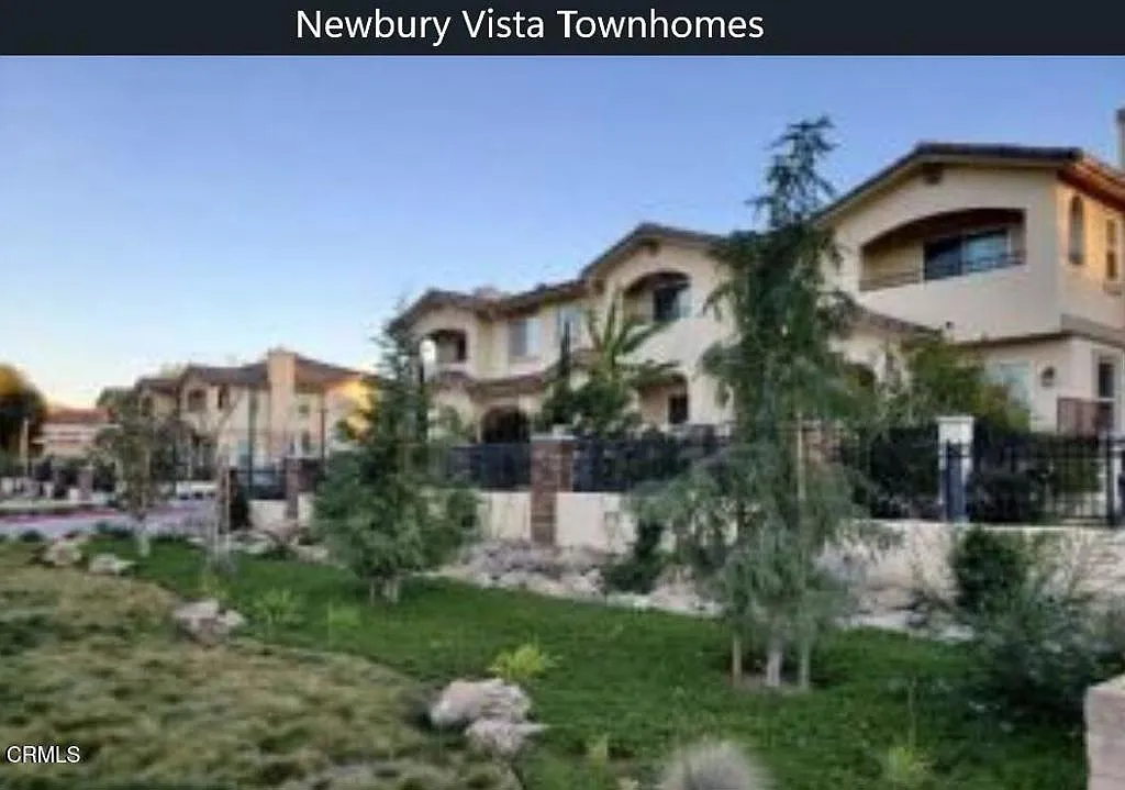 3 bed, 3.5 bath, 2010 sqft, $4,600 — Photo 1
