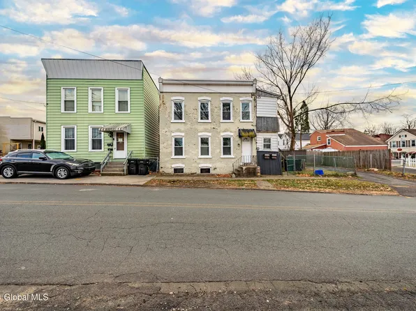 22 Cottage Street, Troy, NY 12180