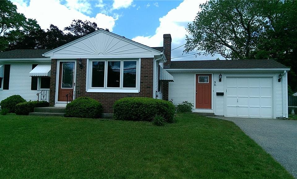 98 Grassy Plain Rd E, Riverside, RI 02915 Zillow